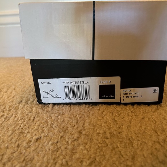 Dolce Vita Netra Ivory Patent Stella | Size 9 - Picture 6 of 6